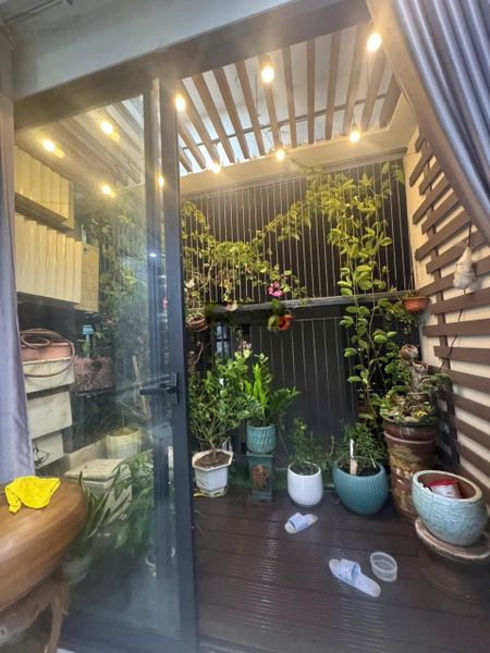 Chính chủ bán căn 99m2 CC Bea Sky 3PN 2WC, sẵn sổ, full nội thất. Giá bán 7,2 tỷ