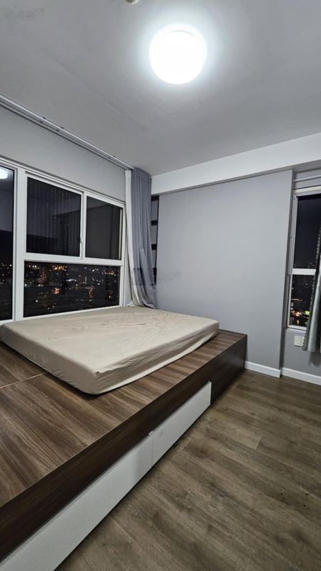 Bán căn hộ CC 3PN Galaxy, 9 Nguyễn Khoái, Phường 1, Quận 4 (có sổ hồng) diện tích 122m2