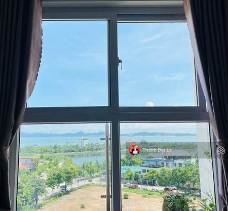 Chính chủ chuyển sinh sống, cần bán căn hộ 2Pn 72,6m2 view chính Biển trung tâm Bãi Cháy, Hạ Long