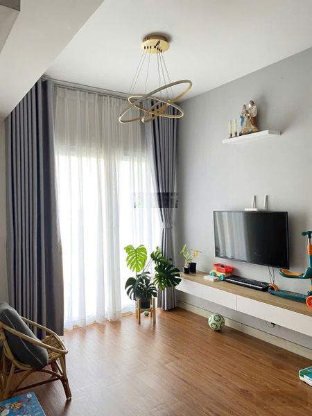 Chung Cư Âu Cơ Tower, 2 Phòng Ngủ Sổ Hồng Đầy Đủ Cần Bán Gấp. LH: 0898438990