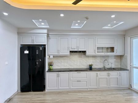 Căn hộ VIP góc 3 ngủ view hồ full đồ mới, dt 82m2 tim tường giá 4tỷxx