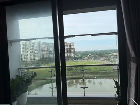 Căn hộ góc Mizuki 3PN, đã có sổ hồng, view kênh đào mát mẻ. Liên hệ: 0902593053