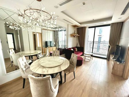 Mình cần bán căn 2N Golden West, full nội thất để ở, giá 4.9 tỷ. Liên hệ 0868291487 Call/Zalo/SMS
