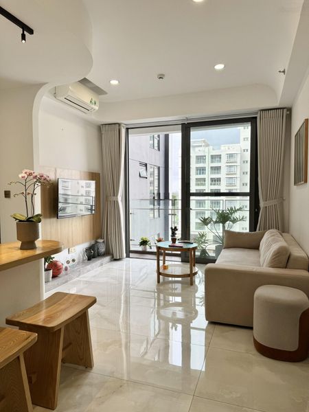 Bán căn hộ 1 phòng ngủ Phú Mỹ Hưng, nội thất mới cao cấp. Liên hệ em Loan 0907904925zalo, viber)