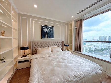 Căn hộ 3 ngủ diện tích 118m2 tầng trung tòa T2 có slot ô tô giá rẻ nhất thị trường LH 0987788878