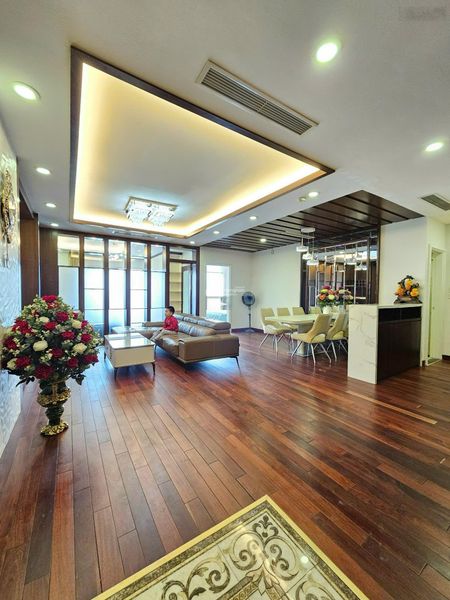 Bán căn hộ 120m2 tòa N07 B1 Thành Thái, CV Cầu Giấy, căn góc, LH 0944956368