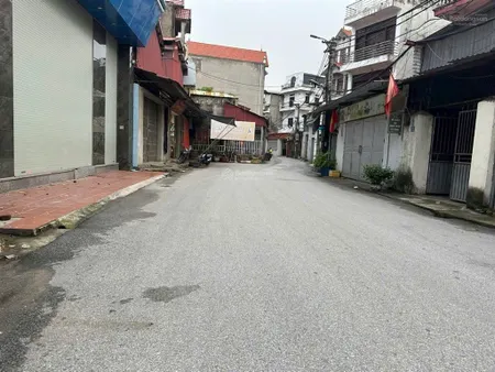 Chính chủ gửi bán lô đất mặt đường văn môn yên phong hàng xóm hương mạc từ sơn