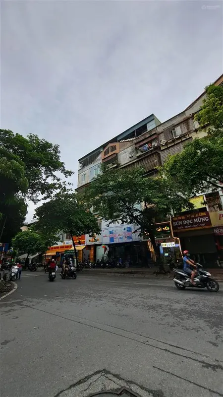 Chính chủ gửi bán đất dương khuê, cầu giấy, ô tô tránh, vỉa hè 2 bên 80m, mt 5m giá 30 tỷ