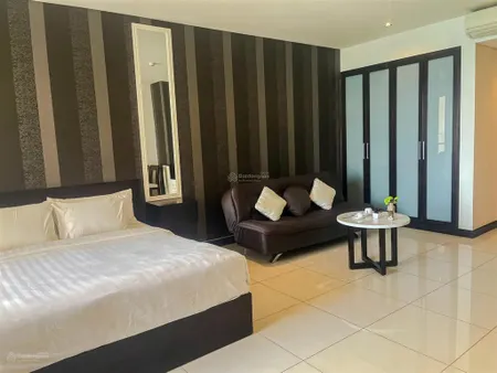 Bán căn studio view biển trực diện the costa nha trang tầng cao, full nội thất, giá chỉ 5.5 tỷ