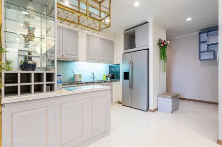 Bán nhanh giá tốt. chcc sky center chỉ từ 3.35tỷ. em 0833 755 *** call/zalo