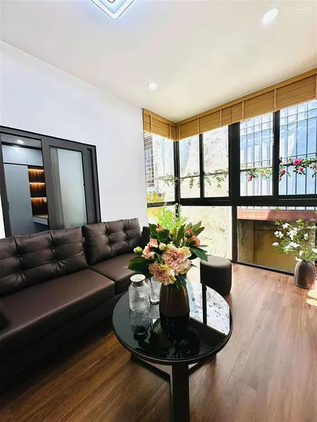 Tập thể trần hưng đạolô góc sáng thoángphòng nào cũng có cửa sổô tô đỗkhu sạch đẹpfull đồ