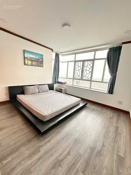 Cần bán căn 2 ngủ nội thất đẹp