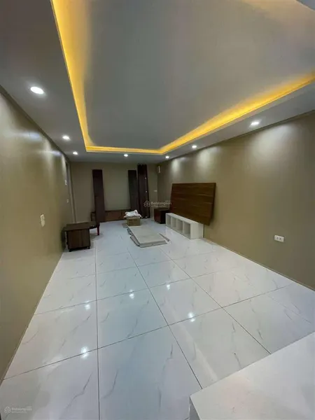 Bán căn hộ tập thể tầng 1 tân mai, gara 2 ô tô, làm cửa hàng, kinh doanh đỉnh 84m2 giá 4,95 tỷ