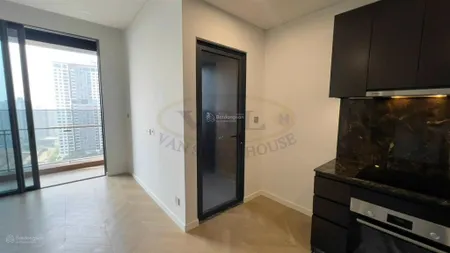 Chính chủ cần bán nhanh căn hộ cao cấp lumière 2pn, tầng trung, view xa lộ hà nội