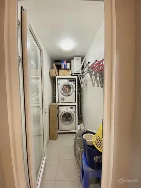 Cần bán gấp căn hộ chung cư newton. 75m2, 2pn, giá 5.5 tỷ. 55m2m1pn+ giá3.7 tỷ 0933 033 *** thái