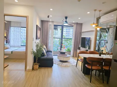 Chính chủ cần bán 1pn+ 43m2 giá 3.2 tỷ đầy đủ nội thất kđt vinhomes smart city