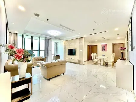 Chính chủ cần bán hùng vương plaza, 126m2, 3pn, giá 8.5 tỷ, sổ hồng, căn góc, 0938 861 ***