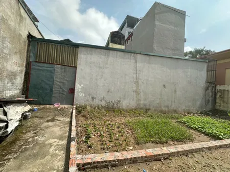 Chỉ hơn 3 tỷ sở hữu 46.8m2 đất ngay chân cầu Thăng Long