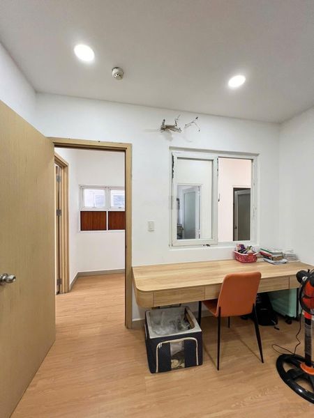 Chính chủ bán căn hộ oriental plaza, 82m, 2 phòng ngủ, 2wc, view âu cơ, giá: 3,8 tỷ tuấn 0901499279