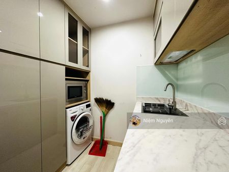 Bán nhanh căn studio Gold Coast Nha Trang DT 51,5m2, tầng cao, view biển nhìn về Vinpearl, 4,6 tỷ