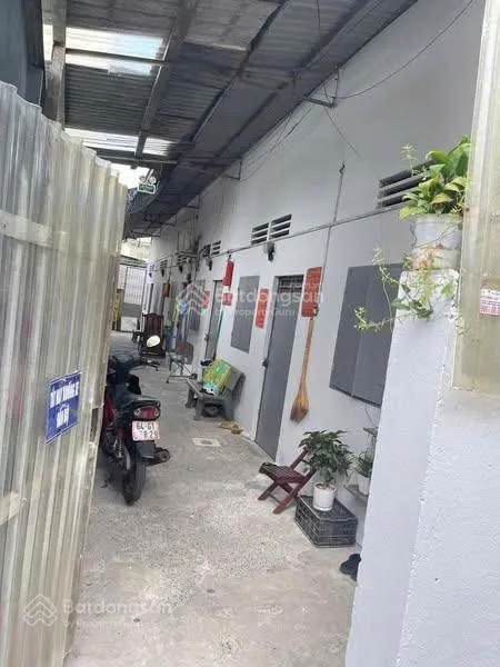 Dãy Trọ 5 Phòng ở VĨNH PHÚ 40, DT 150m2 Đang Thuê Full, Cách QUỐC LỘ 13 chỉ 600m, Công Chứng Liền.