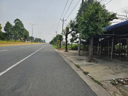 Bán lô đất ngay MT quốc lộ 13, Lộc Hưng, Lộc Ninh, sẵn thổ cư, 2 MT, 11367m2