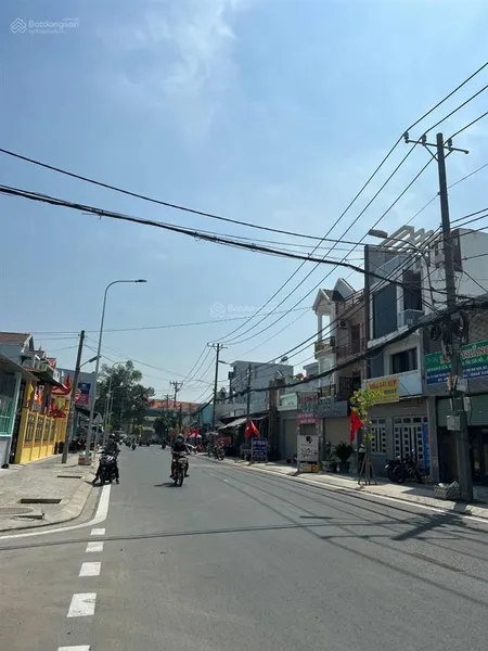 Bán kho 3700m2 đường phạm thị giây 26x140m