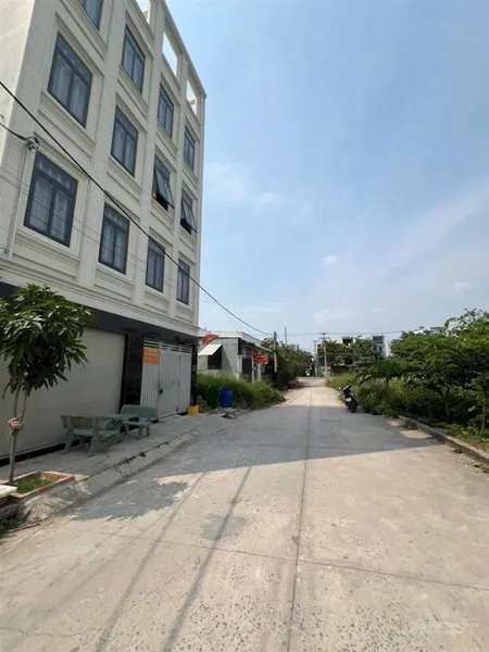 Bán đất hẻm 94 đường vườn lài, giá 8.150 tỷ, diện tích 5 x 26.22m 130m2