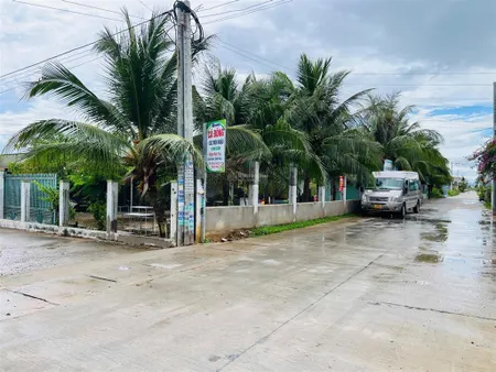 Cần bán đất thổ cư khu cá đồng hàm thắng diện tích 100m2 giá 850tr cách trục chính 30m
