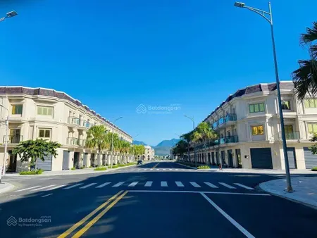 Bán đất lakesides đường7,5 m gia 3.8 ty đến 4.5 tya vhij em hồng hạnh tư vấn nhiệt tình