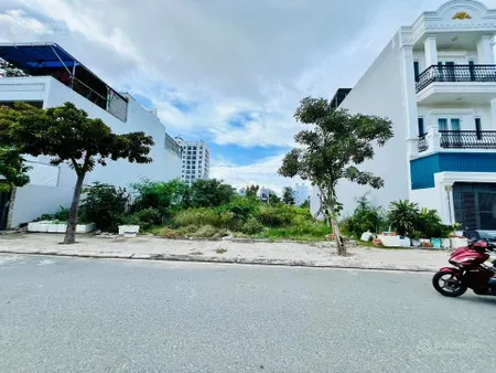 Chủ ngộp 1 lô đẹp 230m2 giá 1ty950, ngay trung tâm gần lê duẩn đối diện chợ long thành, đông dân