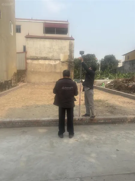 Tôi cần bán đất thôn nhân lý, tam quan tam đảo. dt140m mt5m giá 730tr đường rộng 5m
