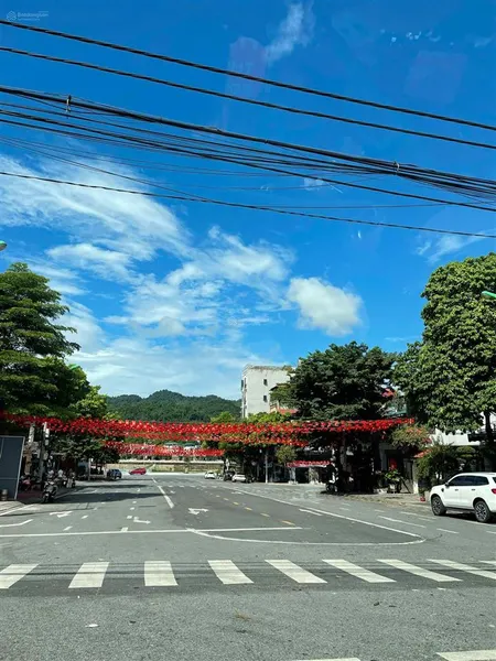 Đất phố ngô quyền tt tp lào cai 90m2 diện tích 4,5x20m, hướng tây nam