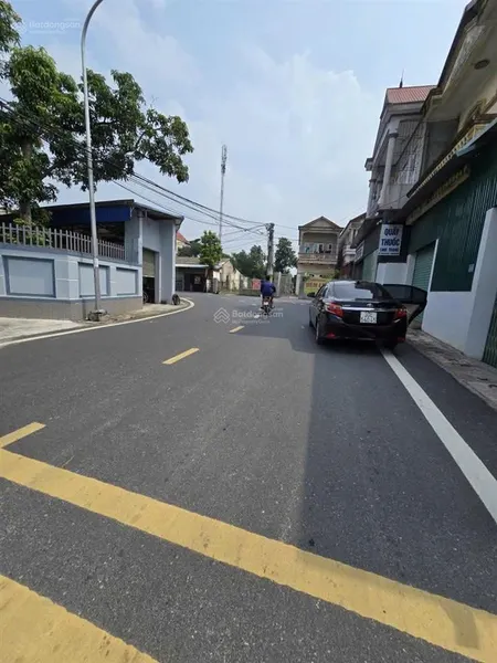 Đất kim chungô tô đỗ cửacách 30m ra đường ô tô tránh kinh doanh sầm uấtcách hà nội 25 phút