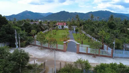 Đất nhà vườn siêu đẹp suối cát cam lâm 2005m2 có 600m2 thổ cư đường 2 ô tô. gọi ngay 0969 876 ***