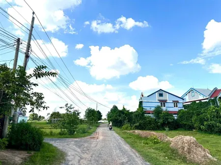 Đất thổ cư gần ngã 3 mỹ hạnh dt 184m2 giá 999 triệu, đầu tư bao lời. duy nhất 1 lô