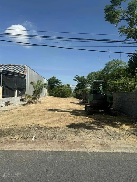 Bán lô đất đường nhựa 7,5m võ như hưng giá rẻ hơn đất bê tông . giá chưa tới 10tr/1mv.
