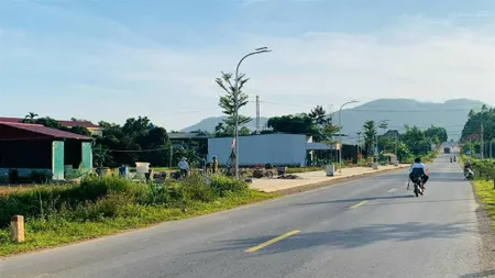 (rẻ 30%) đất 114m2 gần mặt đường hồ chí minh, buôn bán nhộn nhịp, 100% thổ cư chỉ 580 triệu/lô