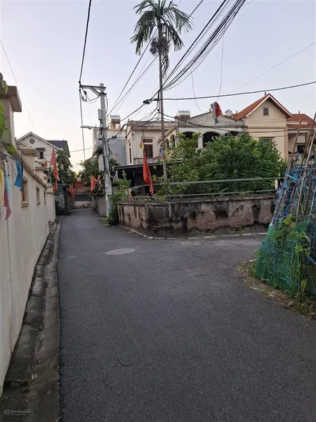 Bán đất xã bát tràng thôn đông dư hà nội diện tích 57m2 * 4,5m * 5,850 tỷ ôtô thông kinh doanh