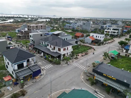 Chính chủ cần bán lô 100m2 mặt đường rộng 18m đối diện nhà máy ô tô vinfast hải phòng