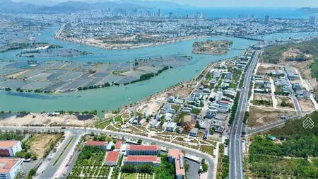 Duy nhất 1 lô nhánh sông đối diện dự án sun sắp mở bán , tìm năng lô đất còn tiếp tục tăng