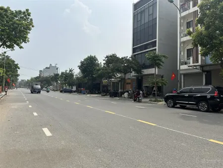 Bán 200m2 trung tâm đông anh, mặt đường kinh doanh bất chấp ngày đêm, chỉ 9x triệu/m2