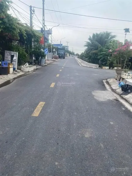 Lô đất cẩm la, thanh sơn mặt bằng kinh doanh chỉ 2ty100