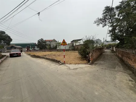 Đất dân cần bán gần hanoi golf măt ql14 xe cont tránh.