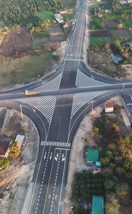 4 sào 22 meta mặt tiền đường tránh đông