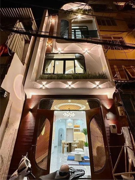 Nhà nỡ hậu 4.5x17m, cn 63m2, bán nhà trần quang diệu, p14, q3, 3 tầng, thu nhập 25tr, chỉ 6.9 tỷ