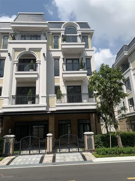 Chính chủ bán căn góc the classia 7x19m. đường trước nhà 16m. view thoáng không đối nhà. sổ hồng
