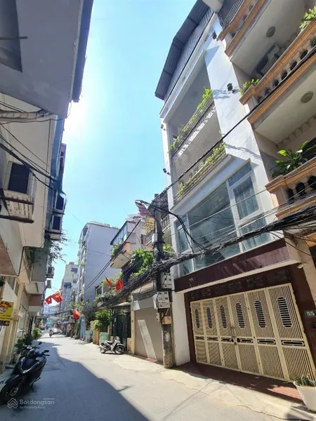 Chủ cần tiền bán gấp phân lô lê văn lương ô tô tránh kinh doanh dt 60m2*5t*4,2m mt 18,1 tỷ có tl