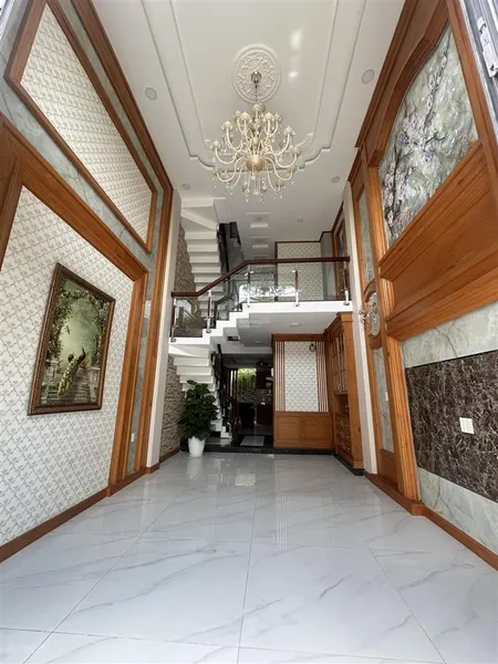 Nhà 5 tầng mặt tiền đường thạnh lộc 29 phường tl, q12 dt 71,7m2 (4x18) đường 12m, gia 8,7tỷ