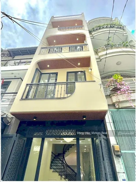 Siêu phẩm mới 100% hẻm xe tải hồng lạc sát bên bàu cát 1 trệt 3 lầu giá 9.6 tỷ tl